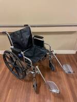 MEDLINE EXCEL 2000 WHEELCHAIR