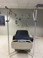 HILL-ROM P3200 VERSACARE HOSPITAL BED