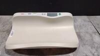 SECA DIGITAL INFANT SCALE