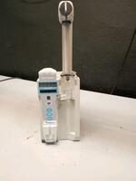 ALARIS 8110 SERIES SYRINGE PUMP