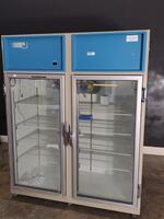 JEWETT DOUBLE DOOR REFRIGERATOR