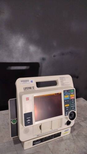 MEDTRONIC LIFEPAK 12 BIPHASIC DEFIB WITH PACING, 12 LEAD ECG, ANALYZE