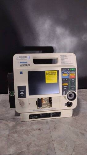 MEDTRONIC LIFEPAK 12 BIPHASIC DEFIB WITH PACING, 12 LEAD ECG, ANALYZE