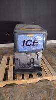 WATER AND ICE DISPENSER