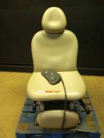 MIDMARK 630 POWER EXAM CHAIR