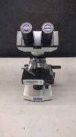 OMAX LAB MICROSCOPE WITH 4 OBJECTIVES