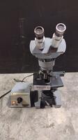 AO SPENCER LAB MICROSCOPE WITH 4 OBJECTIVES