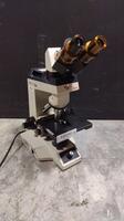 LEICA ATC 2000 LAB MICROSCOPE WITH 4 OBJECTIVES